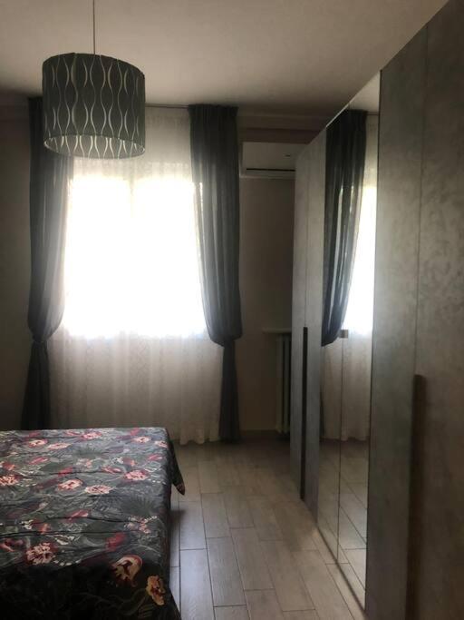 Appartamento Veronica, Per Lavoro E Relax Корсико Экстерьер фото